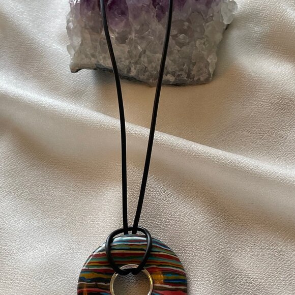 Jay King Rainbow Calsillica reversible Disk Necklace on leather adjustable cord - Picture 11 of 11